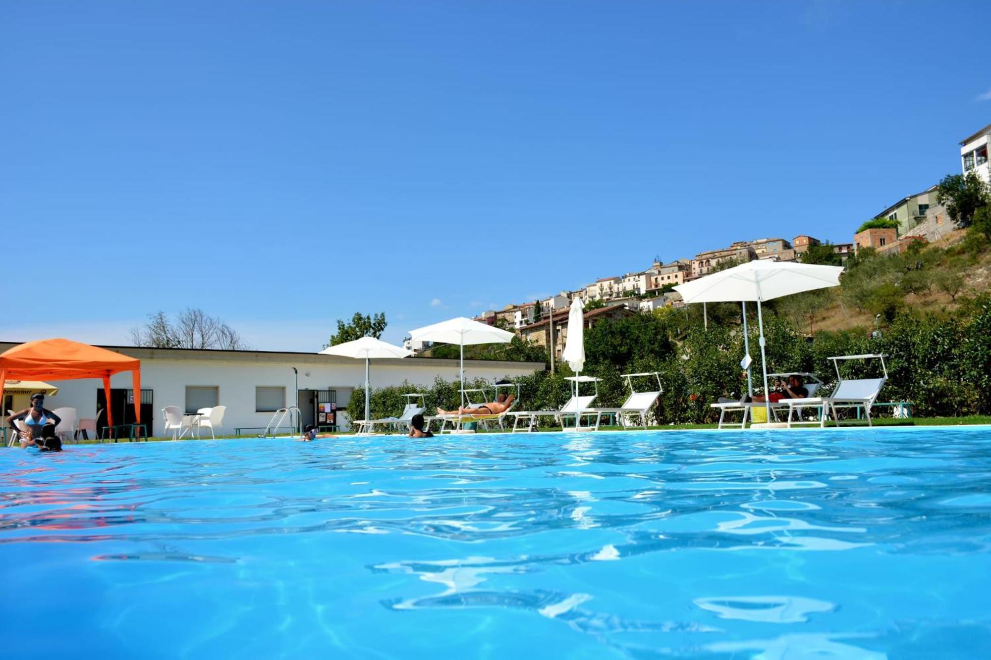 Short-Lets Vista Piscina Hotell Montemitro Eksteriør bilde